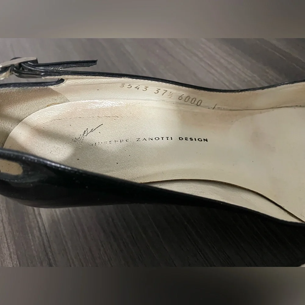 Giuseppe Zanotti these are